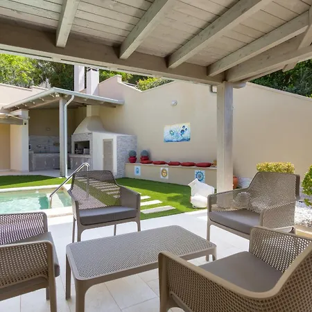 Willa Rachele First Floor Private Pool