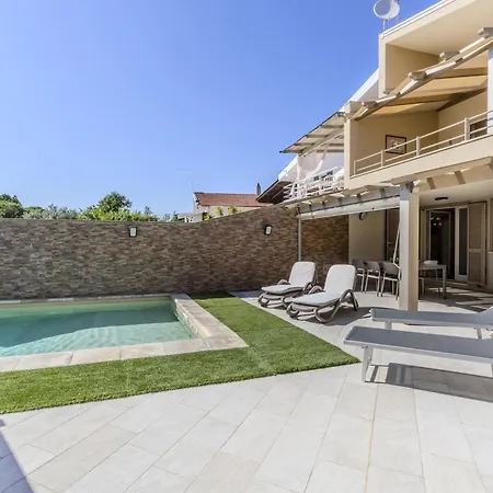 Rachele First Floor Private Pool Вилла