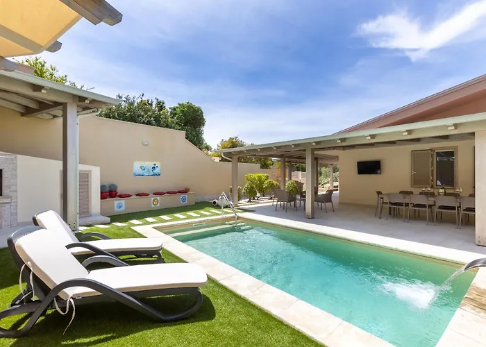 Rachele First Floor Private Pool