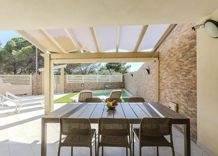 Rachele First Floor Private Pool * Porto Pino